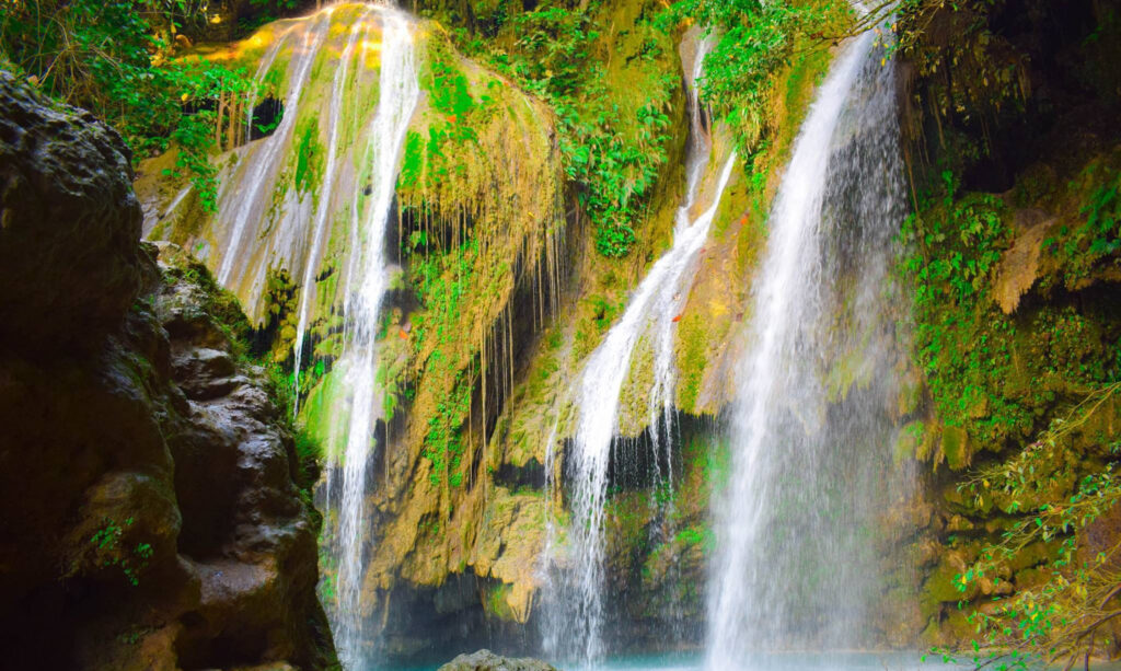 Mag-Aso Falls